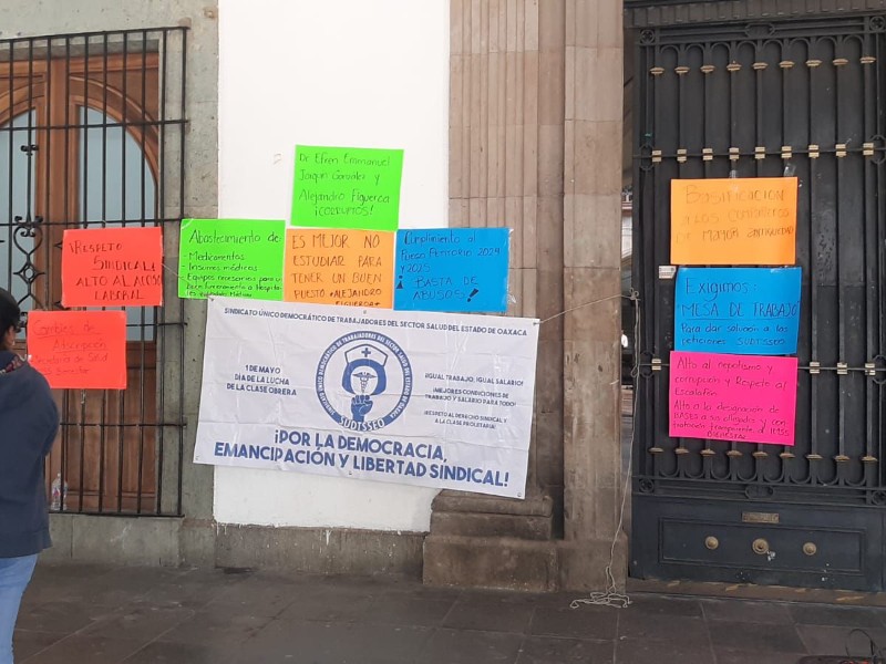 Trabajadores de salud en Oaxaca protestan por derechos y democracia sindical