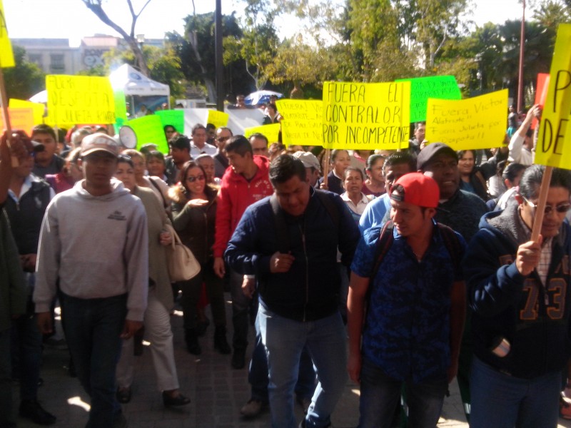 Trabajadores del ayuntamiento continúa con amenaza de huelga