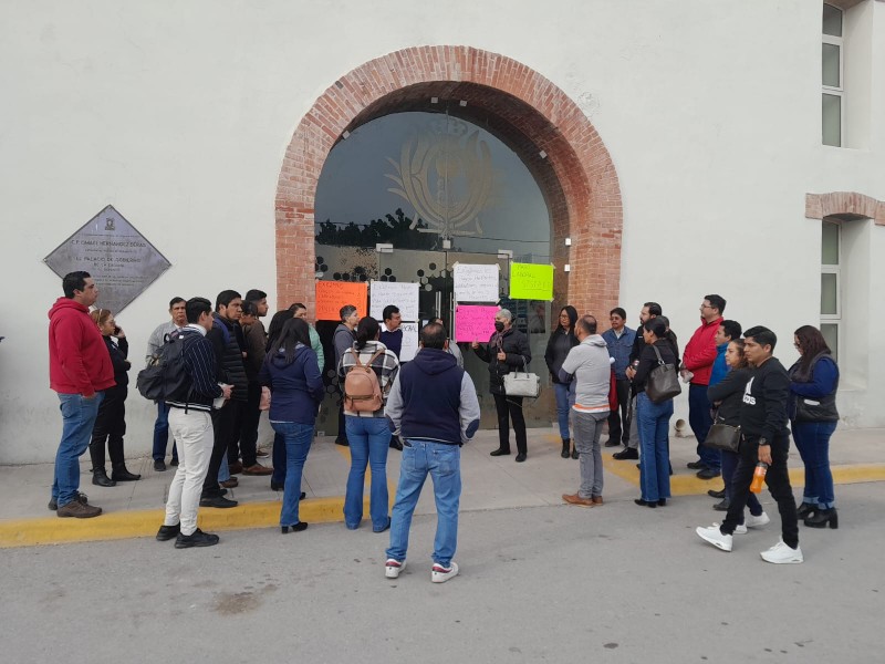 Trabajadores del estado de Durango realizan paro laboral simultaneo