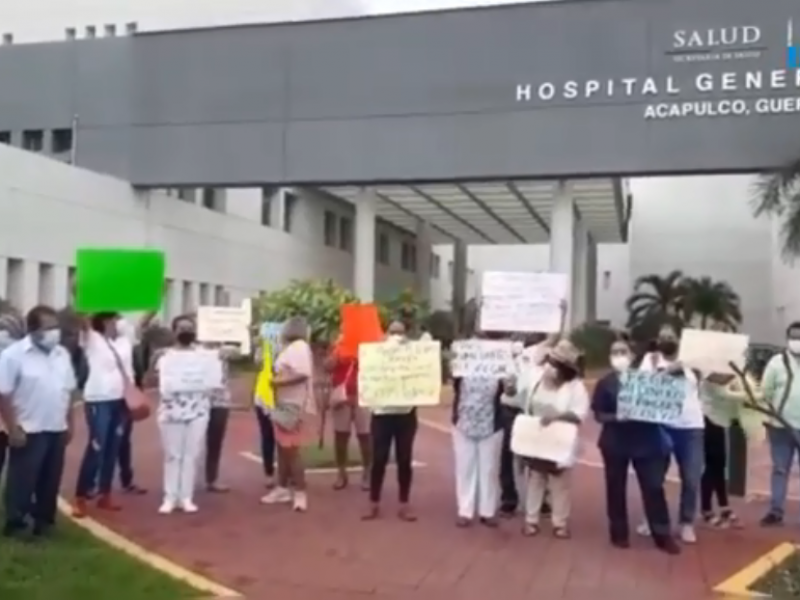 Trabajadores del Hospital “El Quemado” protestan por pago del FEGAC