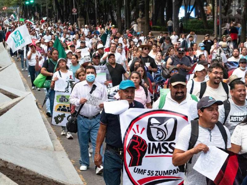 Trabajadores del IMSS advierten que habrá más marchas