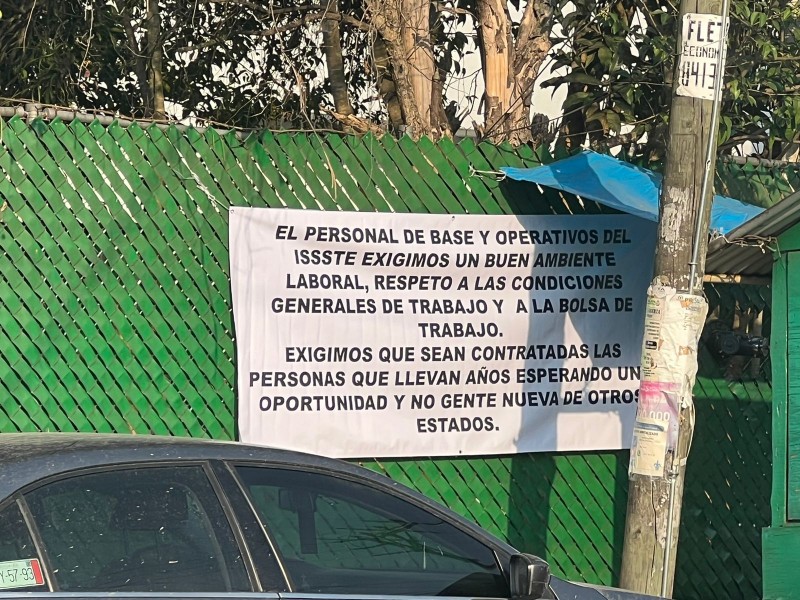 Trabajadores del ISSSTE piden destitución de María Cruz