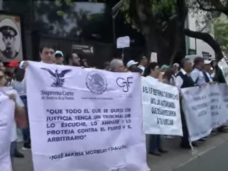 Trabajadores del PJF se manifiestan en el Senado