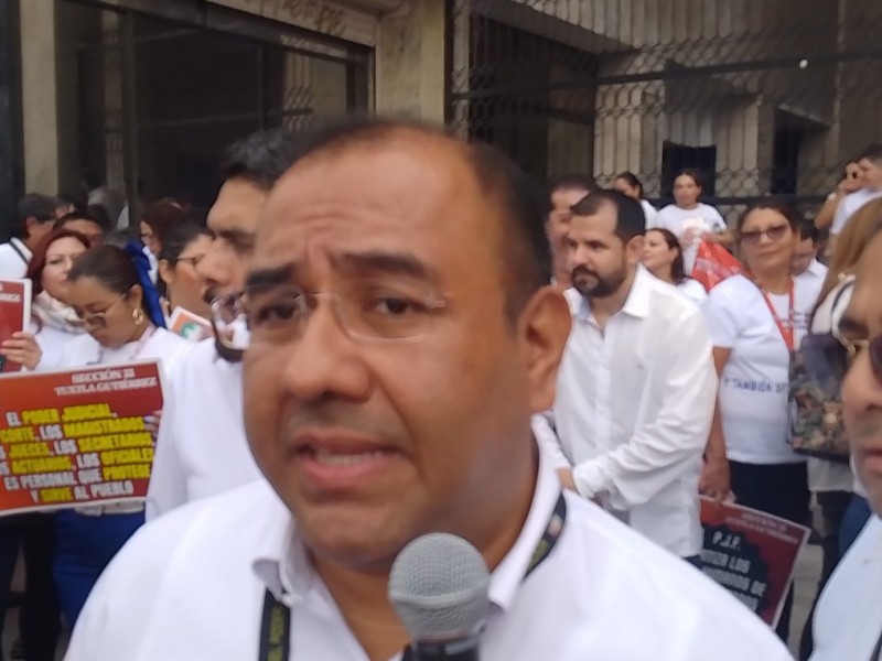 Trabajadores del PJF protestan por desaparición de 13 fideicomisos