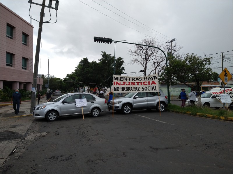 Trabajadores del Poder Judicial paran labores, demandan pagos