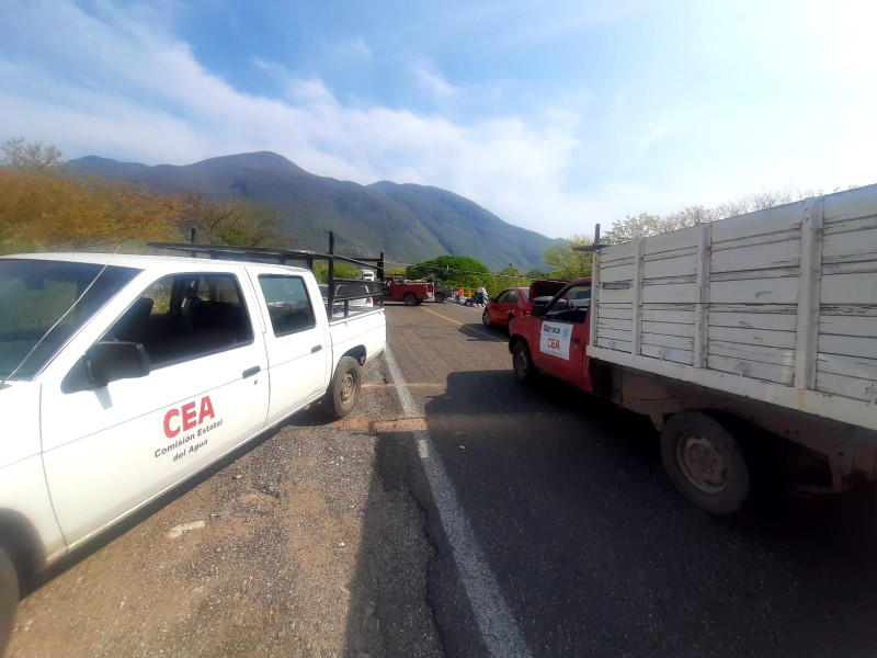 Trabajadores del SAP Juchitán bloquean carretera Panamericana tramo Tehuantepec-Jalapa