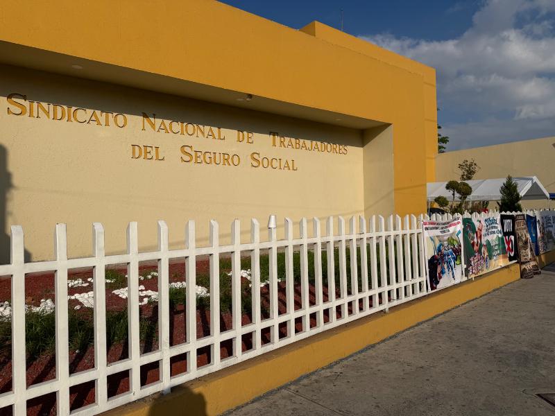 Trabajadores del Seguro Social tomarán hoy sede sindical en Nuevo León