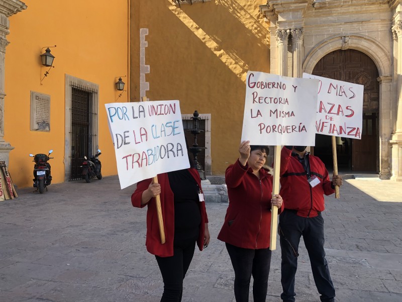 TRABAJADORES DEL STEUJED DENUNCIAN