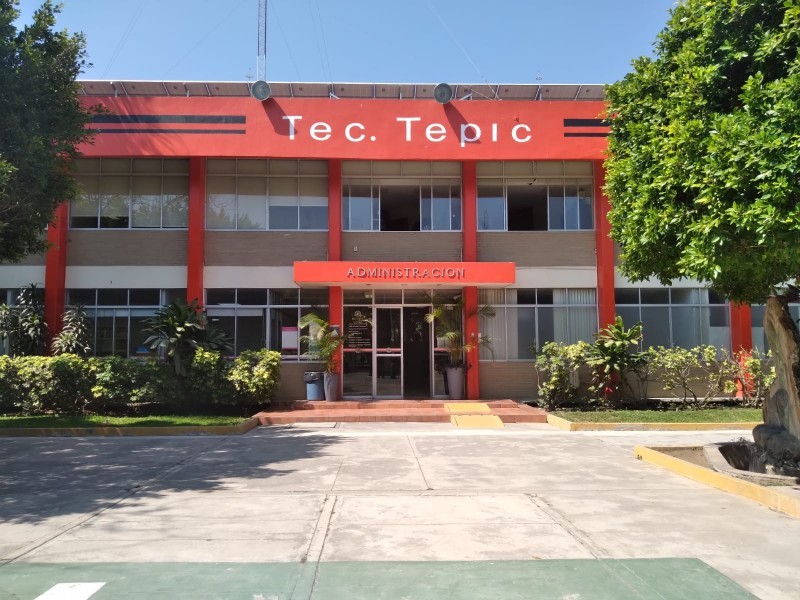 Trabajadores del Tecnológico de Tepic denuncian falta de pagos