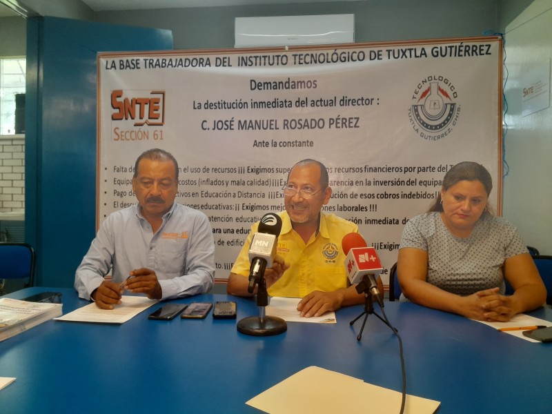 Trabajadores del Tecnológico de Tuxtla piden destitución de directivo