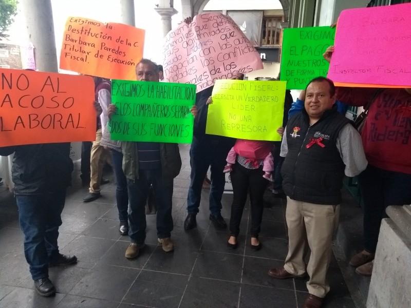 Trabajadores denuncian al Área de Ejecución Fiscal