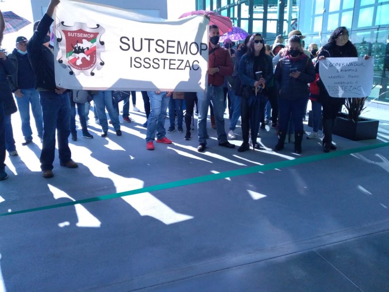 Trabajadores desesperados por pago quincenal