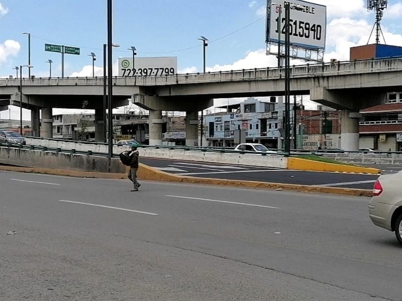 Trabajadores piden puente peatonal en boulevard Aeropuerto