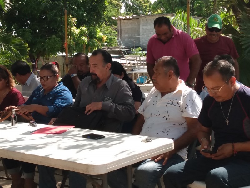 Trabajadores realizan firma para nuevo sindicato