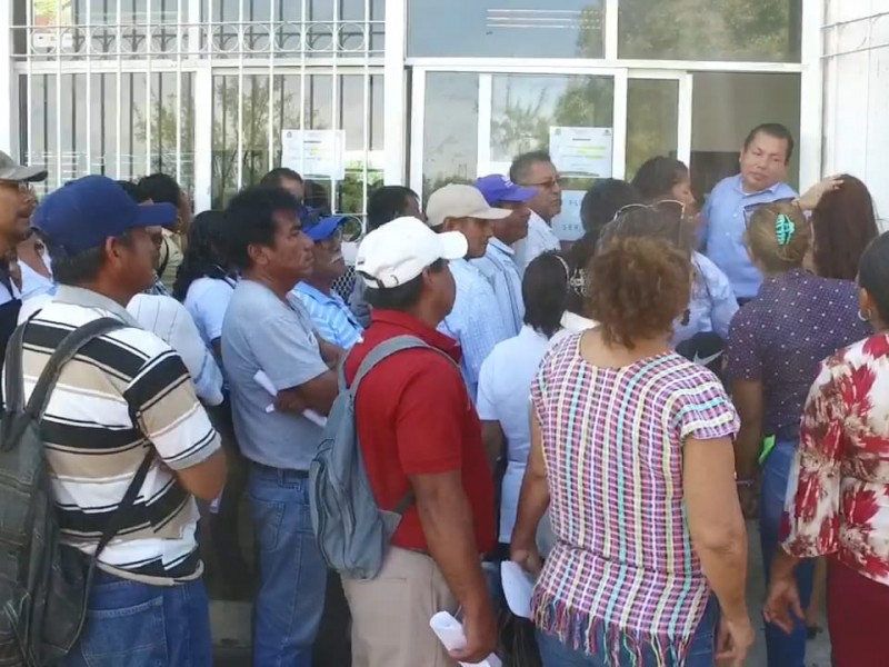 Trabajadores sindicalizados del ayuntamiento finalmente cobran su quincena