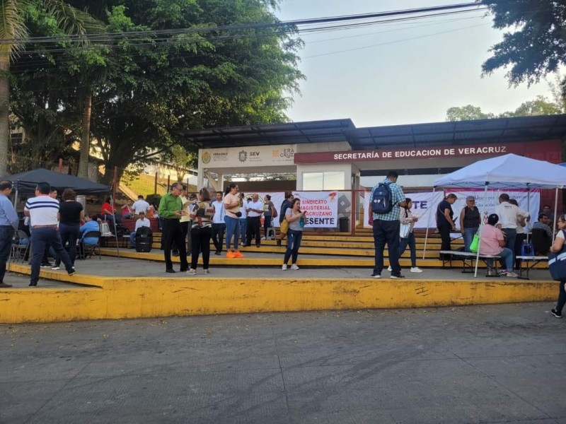 Trabajadores sindicalizados tomaron oficinas de SEV