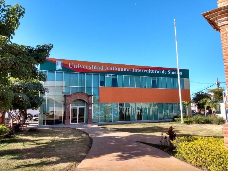 Trabajadores universitarios paran labores en Los Mochis; exigen igualdad salarial