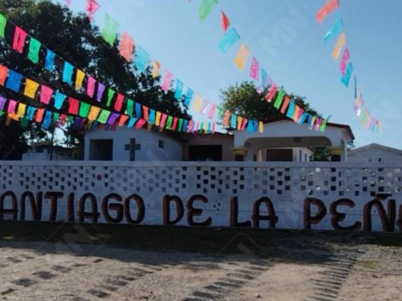 Trabajan en rehabilitación del panteón de Santiago de la Peña