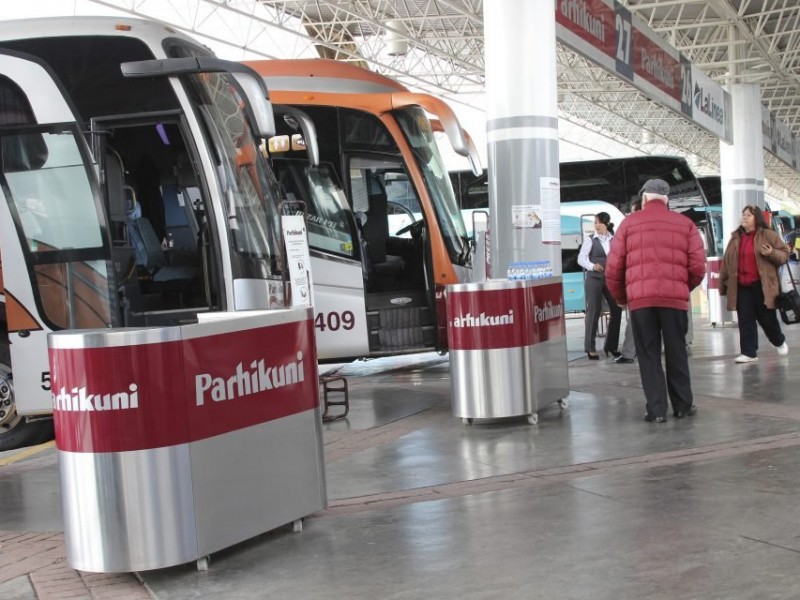 Trabajan líneas de autobuses al 80% de su capacidad