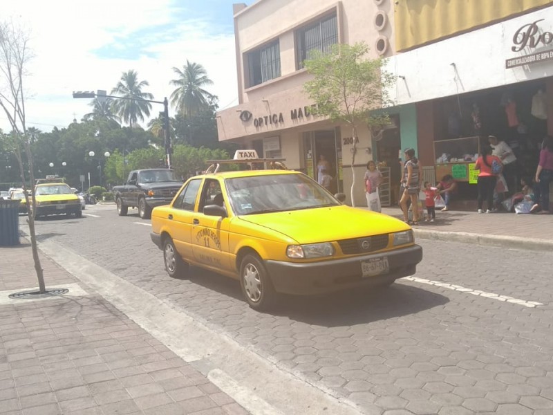 Trabajan para mejorar servicio de taxi convencional