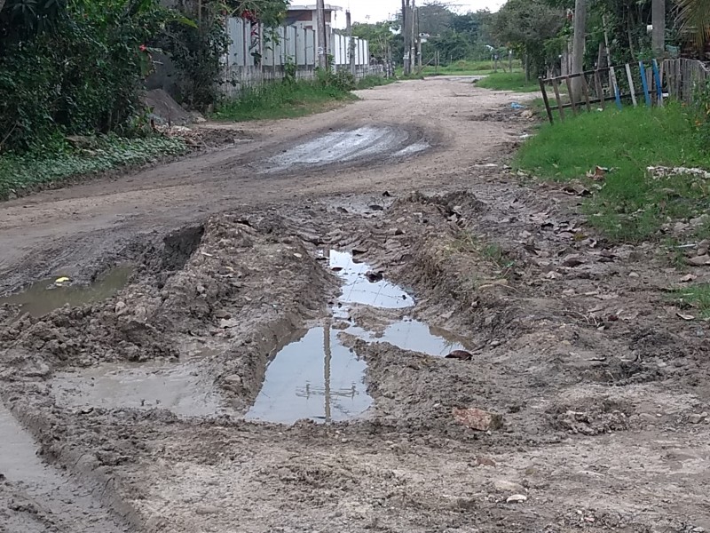 Trabajos de CAEV generaron una zanja