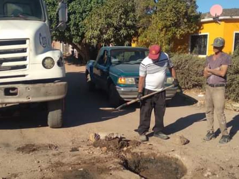 Trabajos de reparación de alcantarillado en Empalme se mantienen