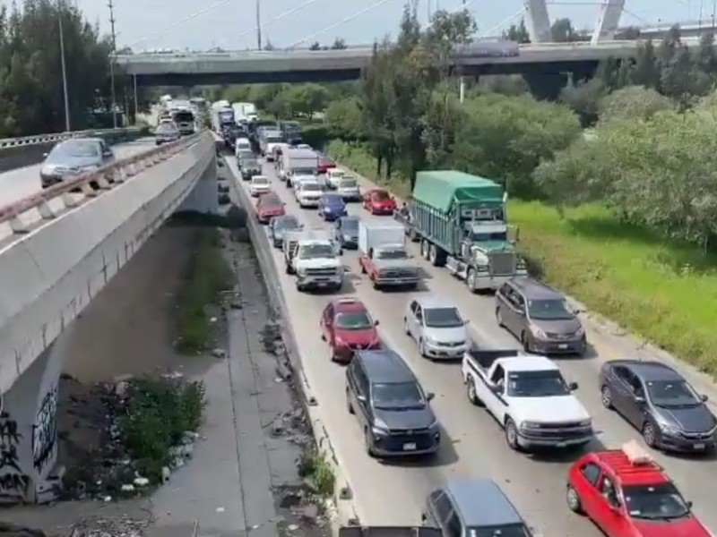 Tráfico intenso en autopista México-Puebla: una constante