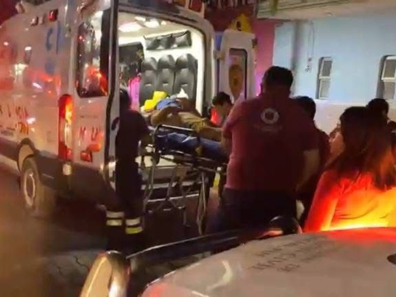 “Traga fuegos” sufre quemaduras de consideración, incierta la causa