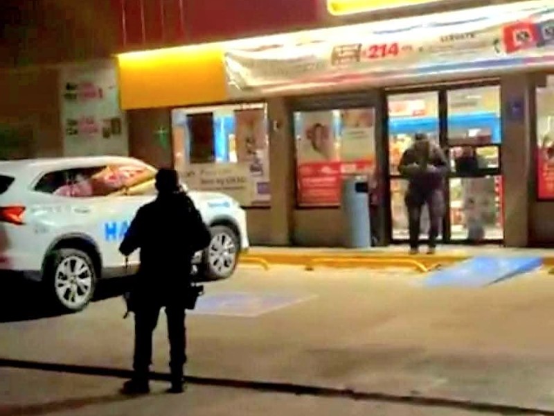 Tragedia en asalto afuera de Oxxo en Juchitán
