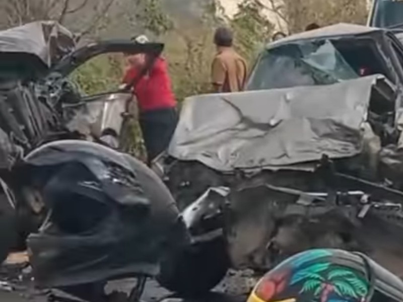 ¡Tragedia en carretera! Choque deja un muerto y varios heridos en Cuauhtémoc