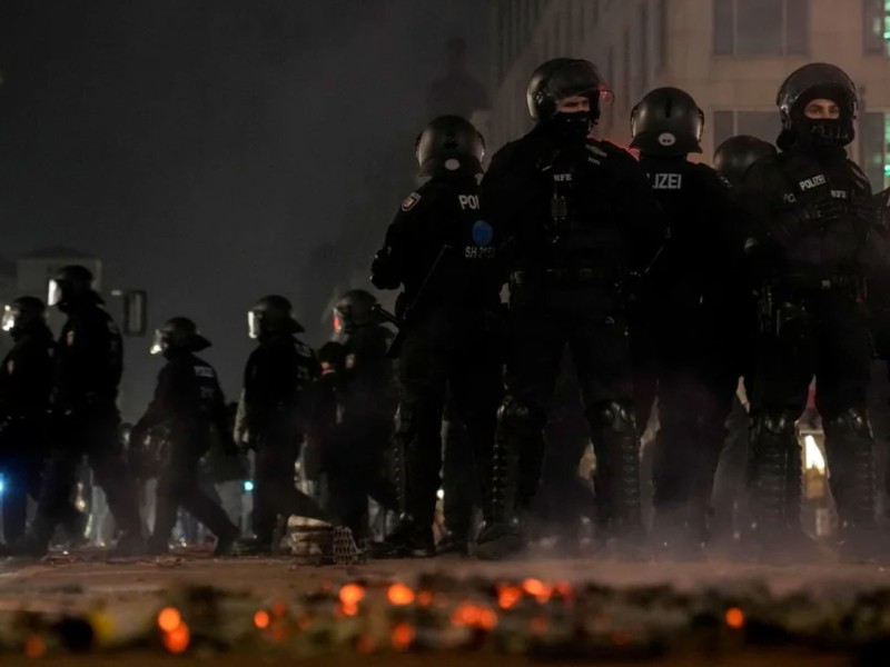 Tragedias por fuegos artificiales opaca festejos en Alemania