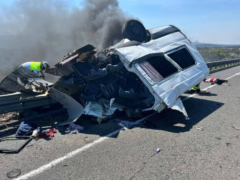 Trágico accidente deja 21 muertos en la Cuacnopalan-Oaxaca