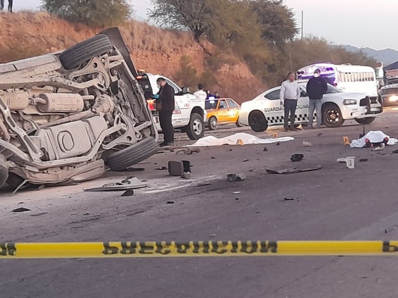 Trágico accidente en kilómetro 18, deja dos personas sin vida