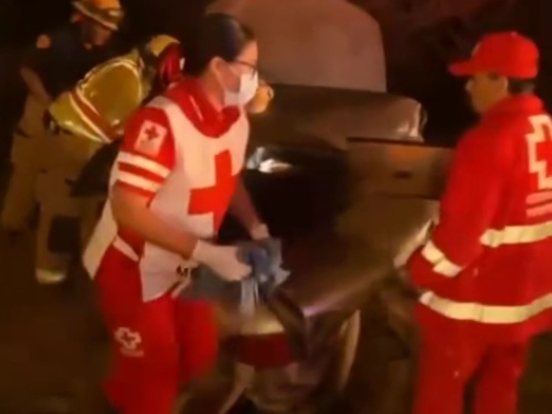 Trágico accidente en Yavaros: un muerto y una menor atrapada