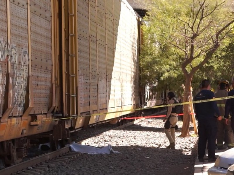 Trágico accidente, ferrocarril atropella a jovencita,pierde la vida