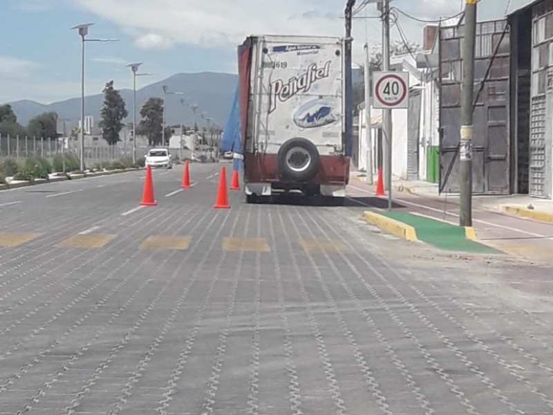 Tráiler de Peñafiel se adueñan de vialidad