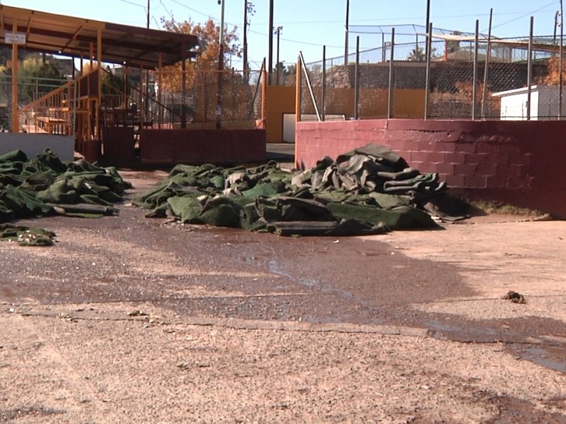 Tramitan amparo para evitar demolición de cancha deportiva