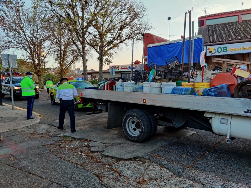 Tránsito barre apartados en diversos puntos de Xalapa