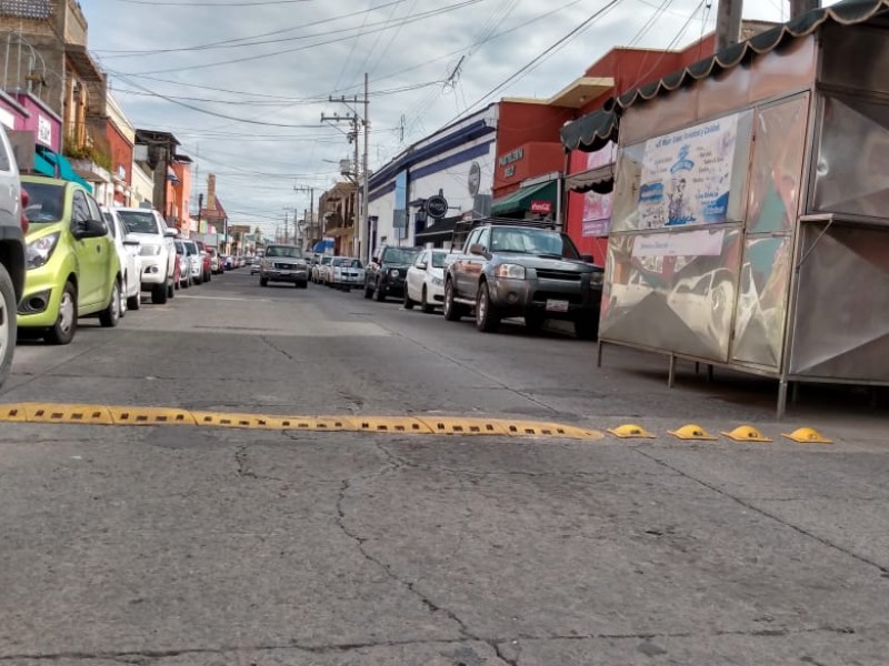 Policía Vial deberá evaluar la eliminación de topes