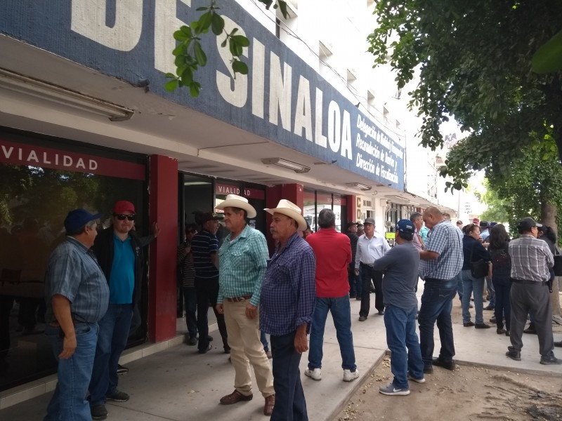 Transportistas de carga bloquearán la internacional