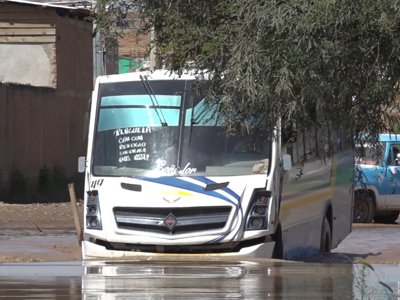 Transporte público evade periferia y deja aisladas colonias de Durango