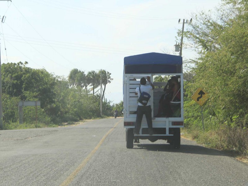Transporte público propicia accidentes: Síndico Municipal Huilotepec
