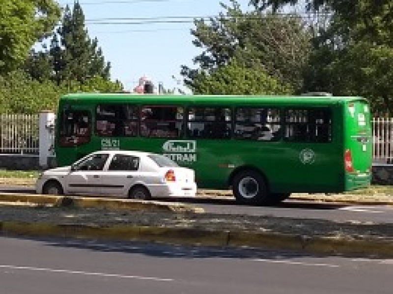 Transporte público sin afectación por desabasto de gasolina