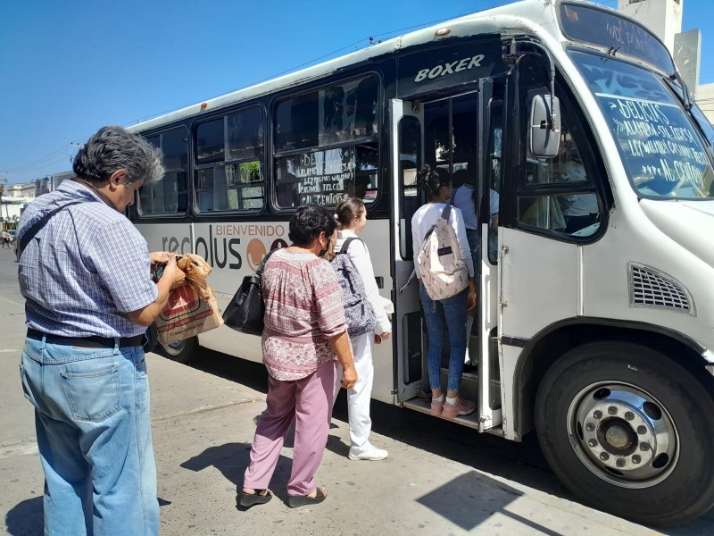 Transporte público tuvo cientos de quejas hoy