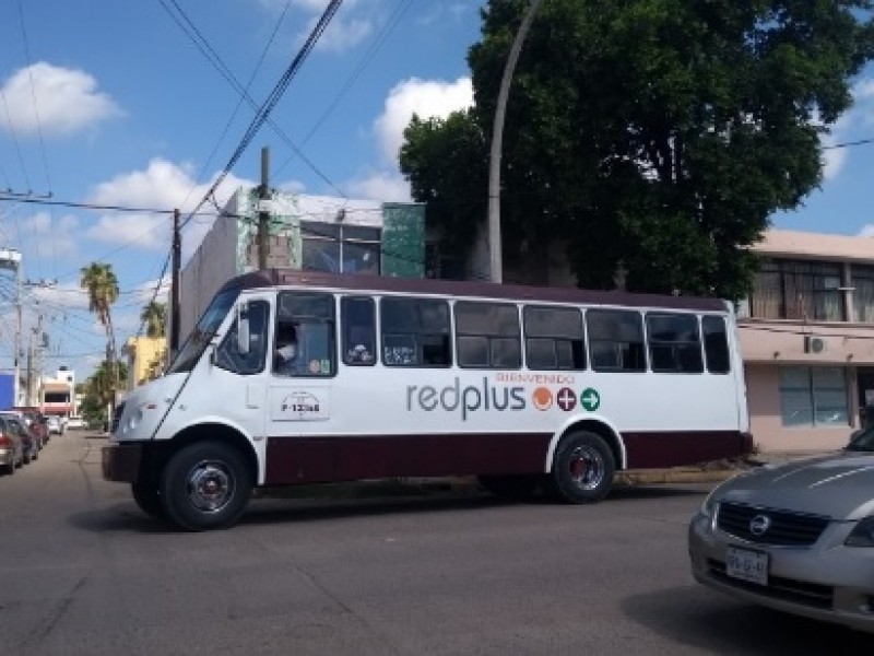 Transporte urbano en crisis tras baja demanda de pasaje