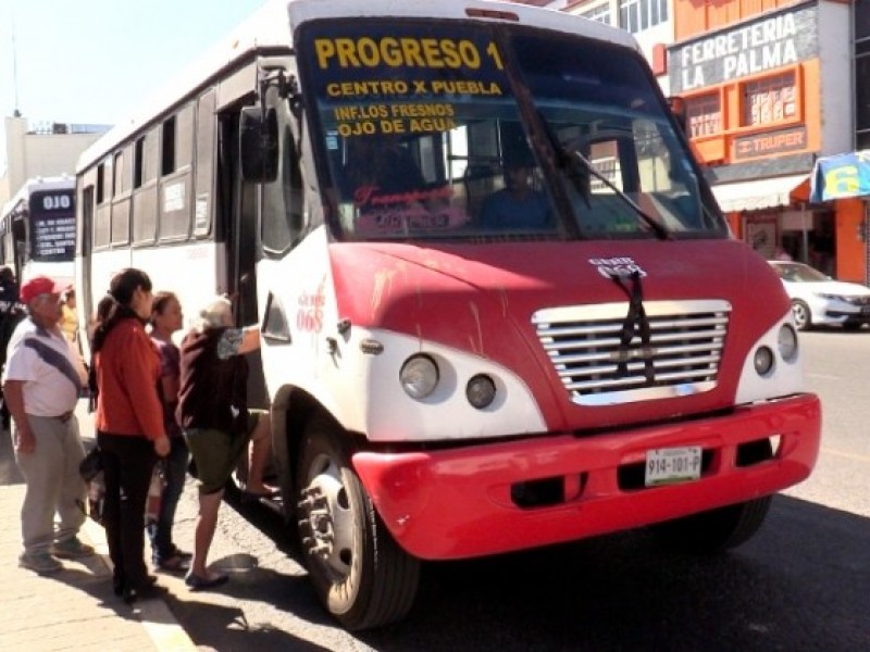 Transportistas afectados por reglas de distanciamiento social