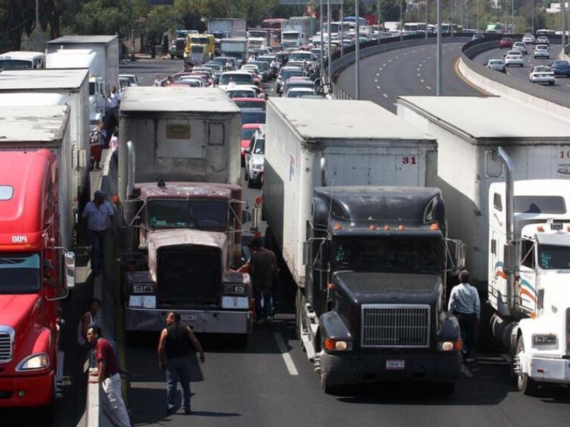 Transportistas anuncian paro nacional indefinido a partir del lunes