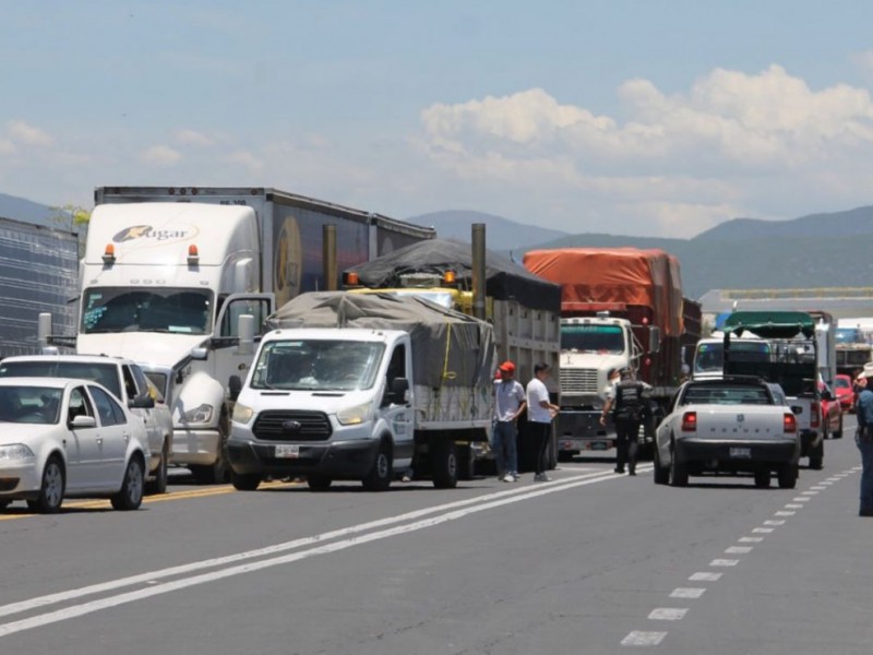 Transportistas anuncian paro nacional para el 5 de febrero