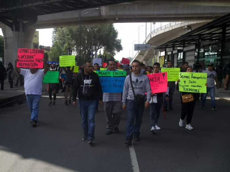 Transportistas bloquean varios puntos de la CDMX