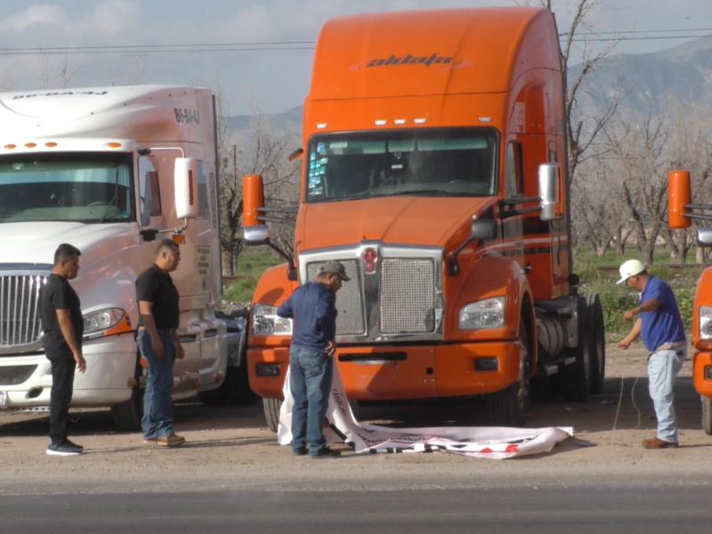 Transportistas de La Laguna protestan contra la inseguridad carretera